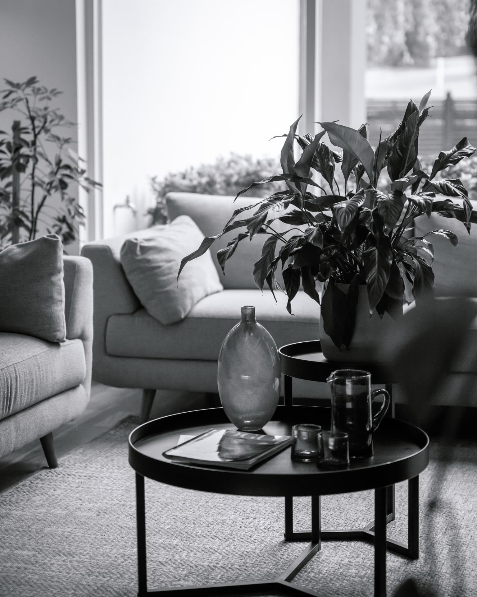 A table and seating in the waiting room at Red Hill Dental Practice