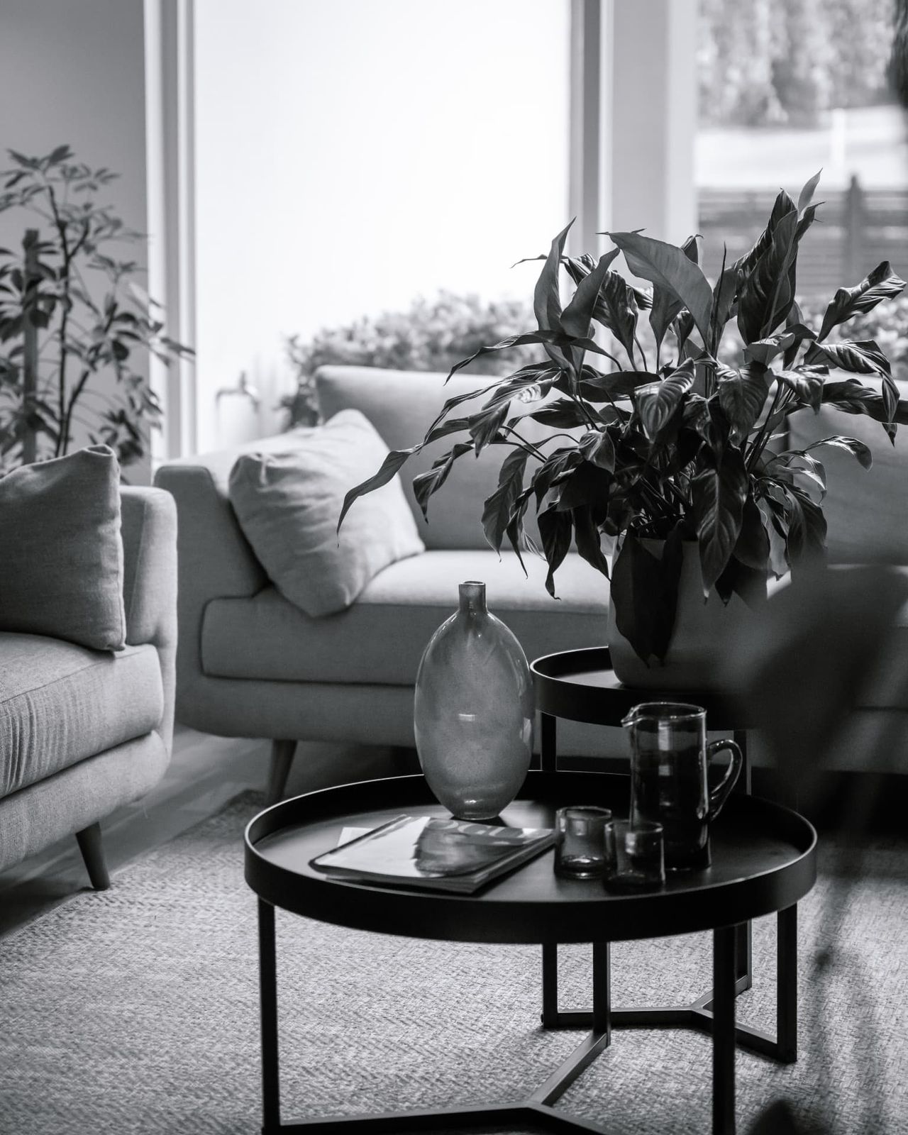 A table and seating in the waiting room at Red Hill Dental Practice