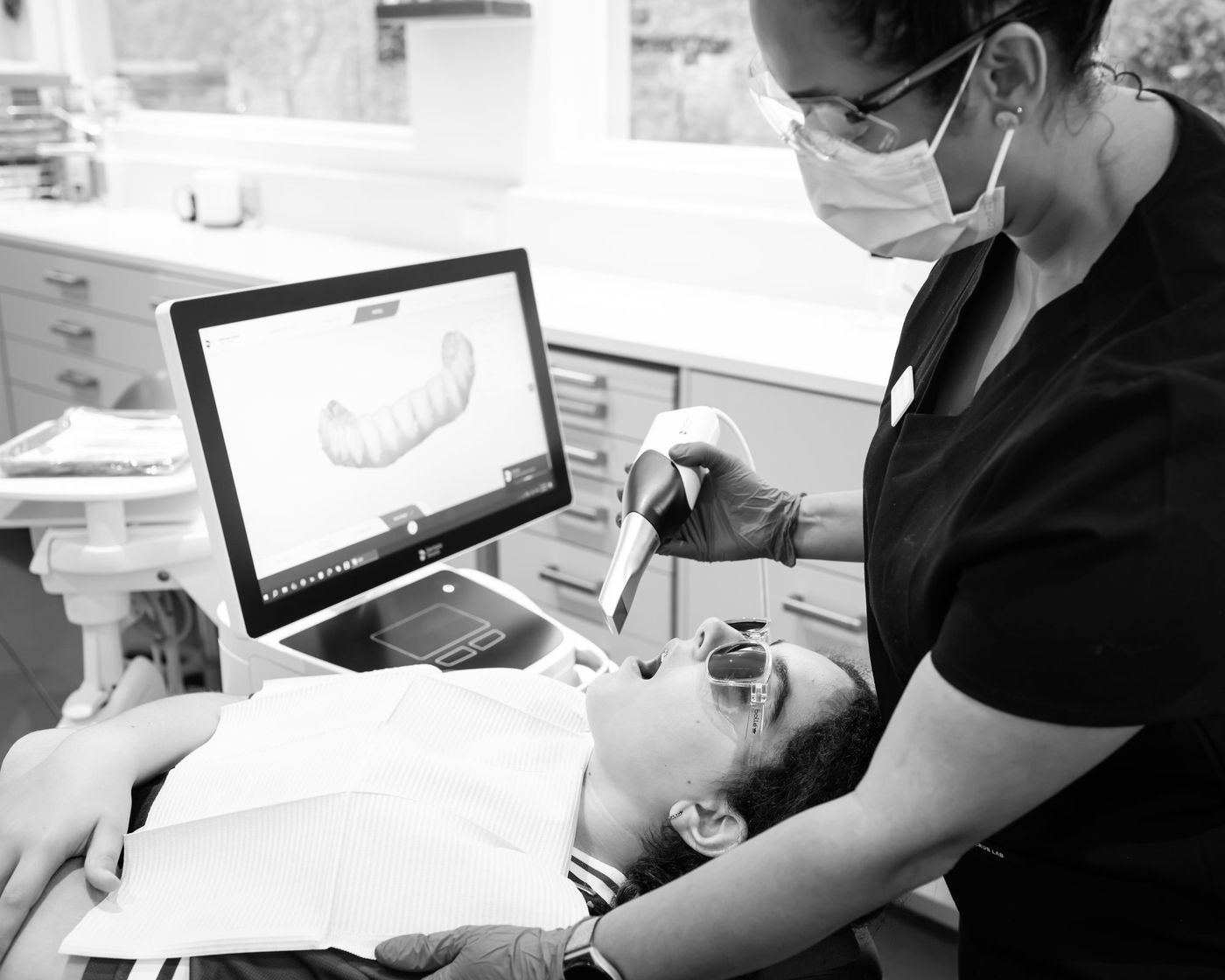 A digital scan being reviewed at Red Hill Dental Practice